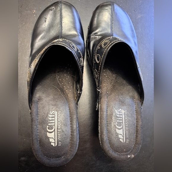 White Mountain Cliffs Mules/Clogs  Size 9M - Picture 6 of 11